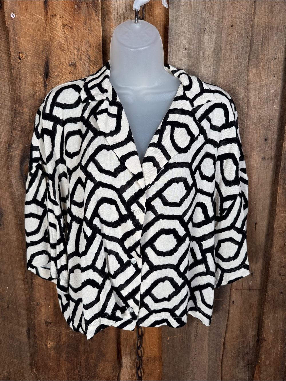 H&M Black and White Geometric Button-Down Shirt